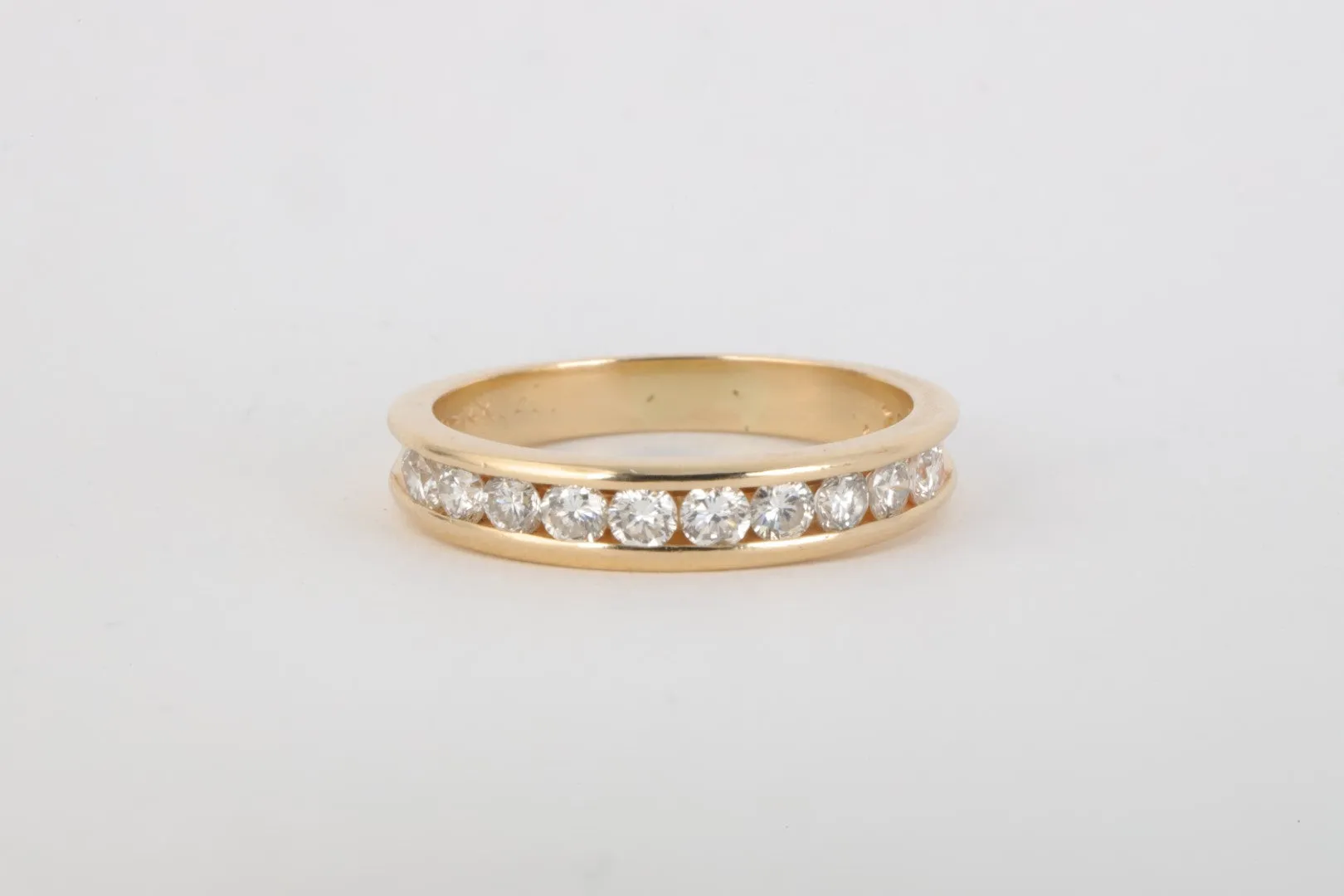 14k Yellow Gold and 0.20tcw Diamond Ring Size 8 (3.51g.)