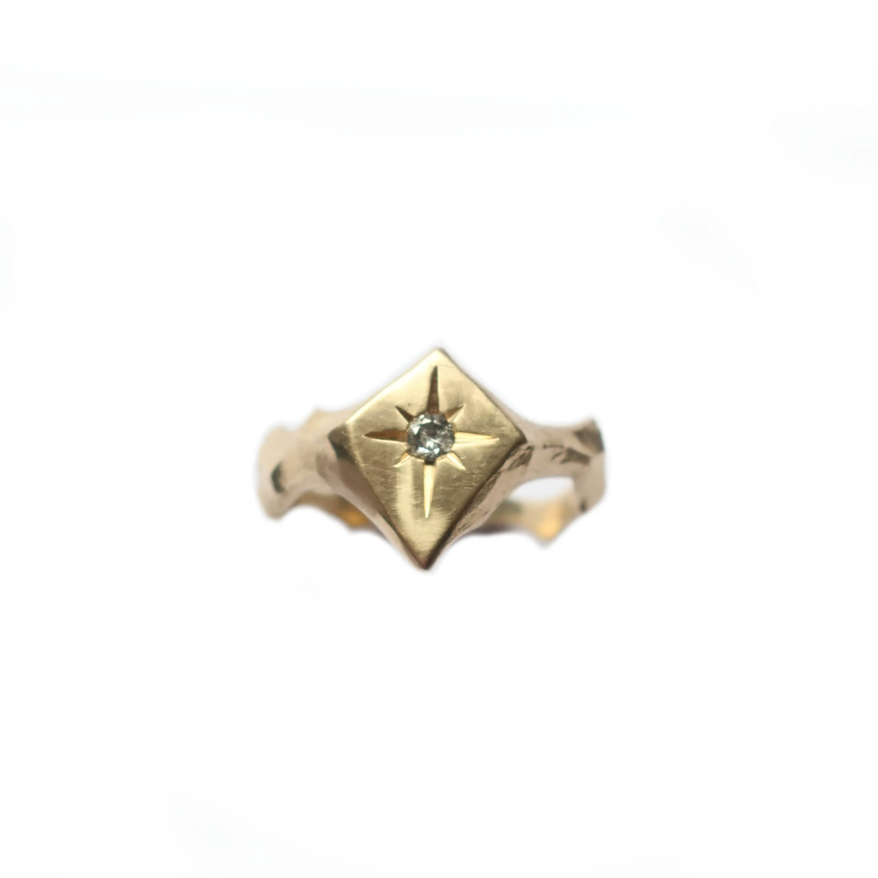 14k Yellow Gold Kite Signet