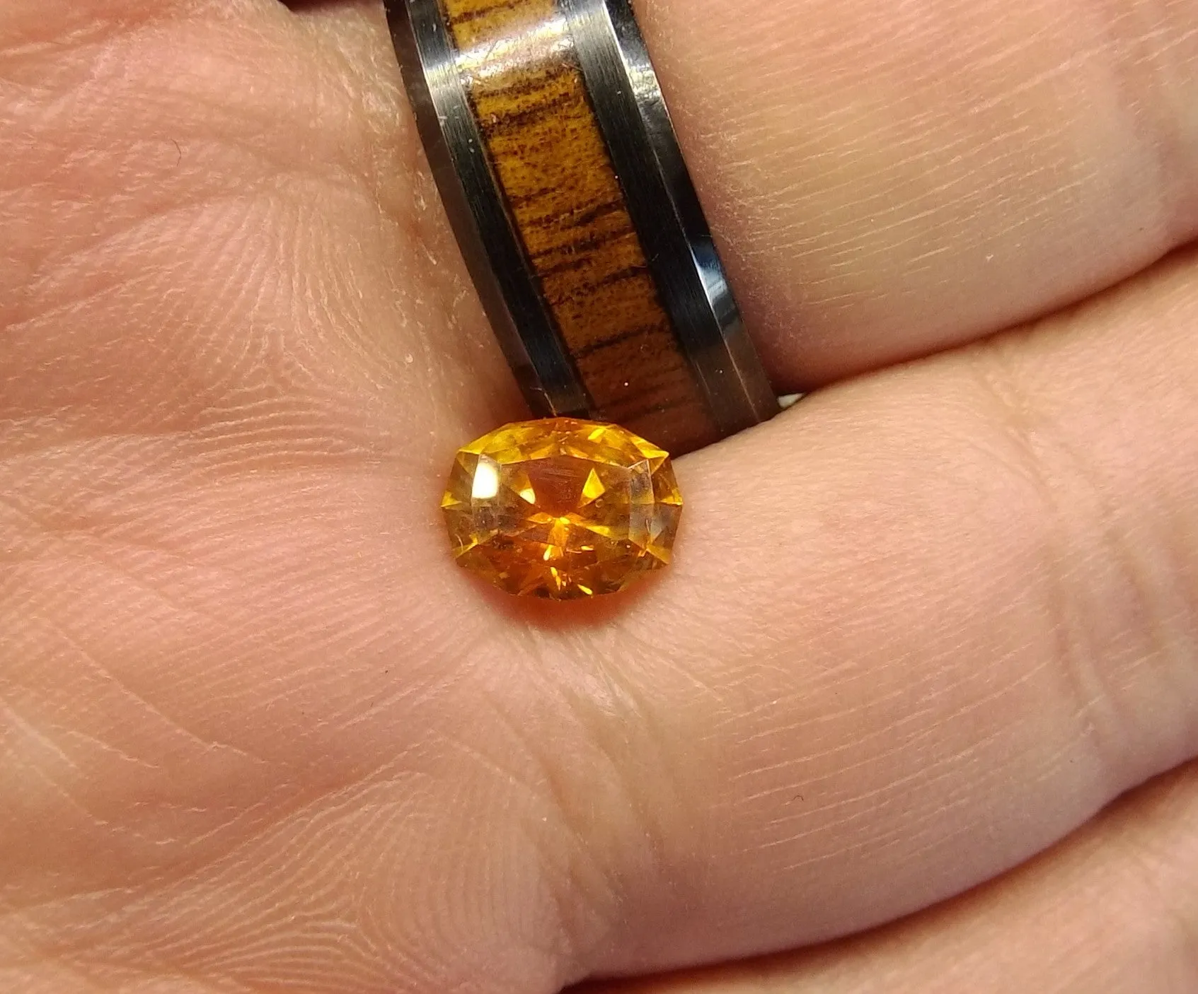 1.99ct PADPARADSCHA ORANGE MONTANA SAPPHIRE