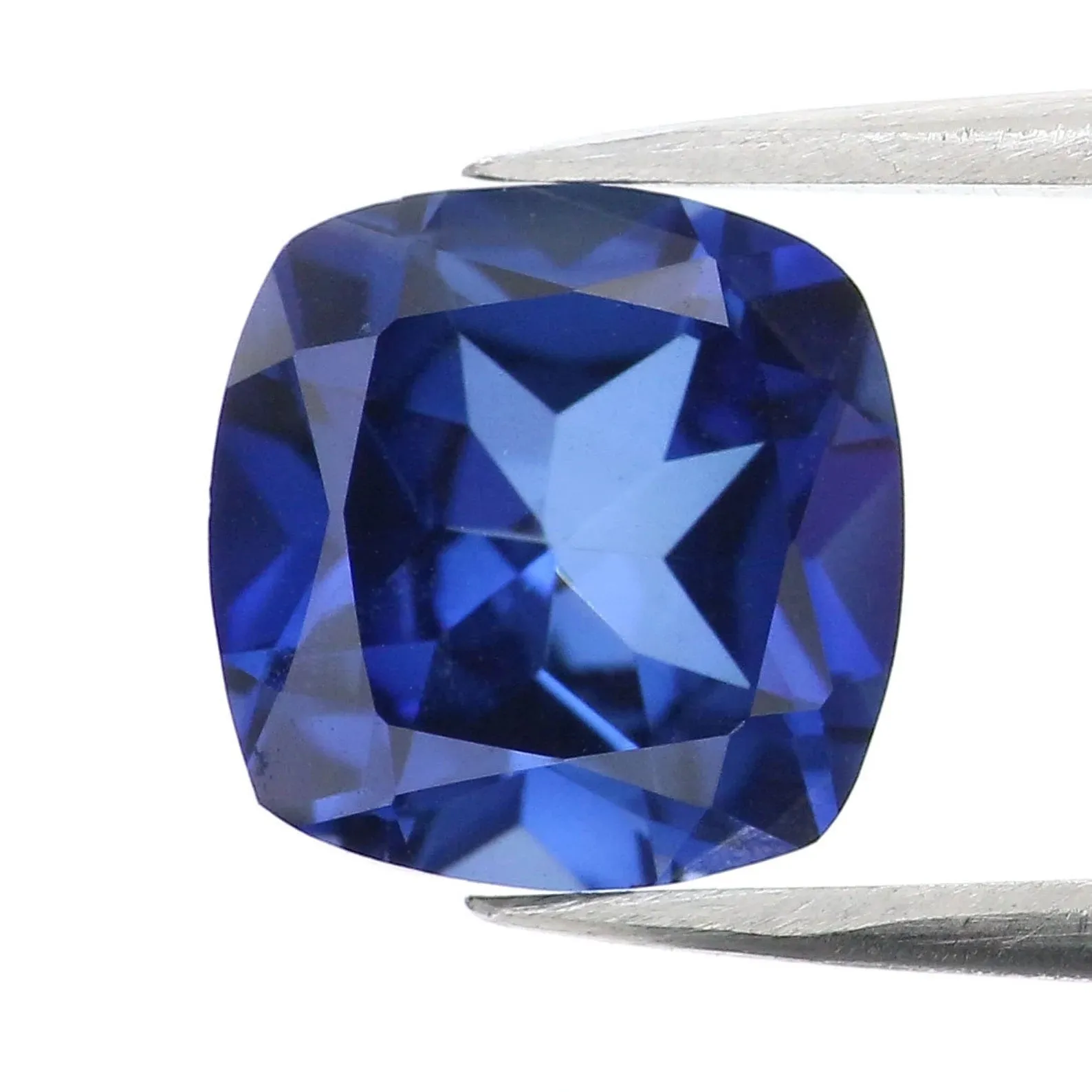 2.74 Ct Blue Color Created Sapphire Cushion Gemstone VS1 Clarity 8.00 MM GN33