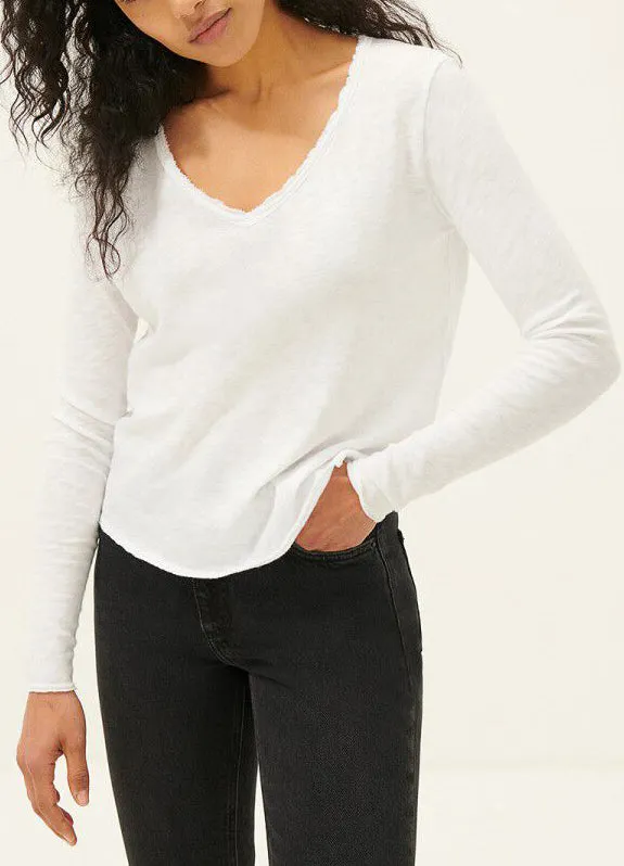 American Vintage SONOMA V-Neck Long Sleeve Tee in White 