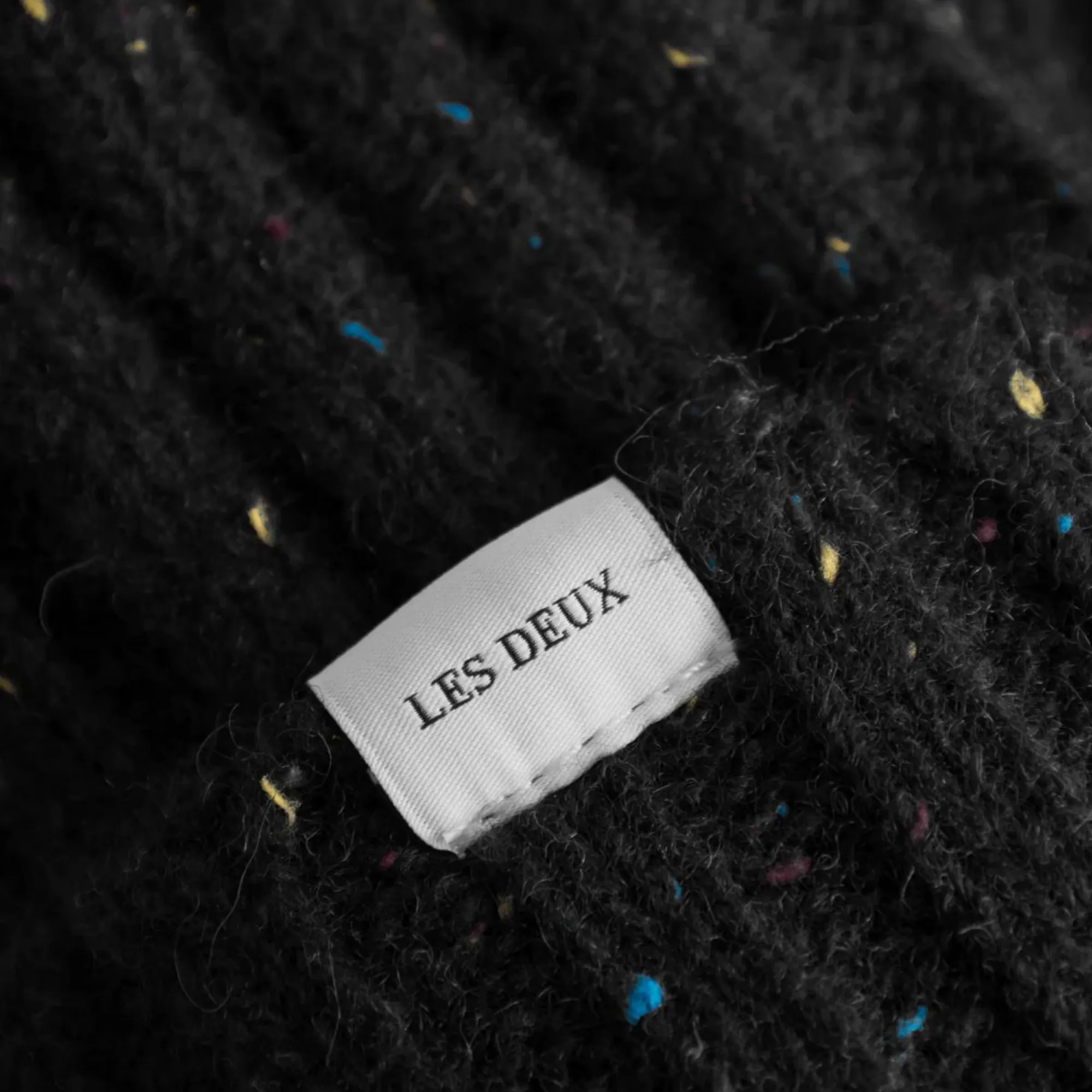 Les Deux Black Wells Fleck Rib Beanie