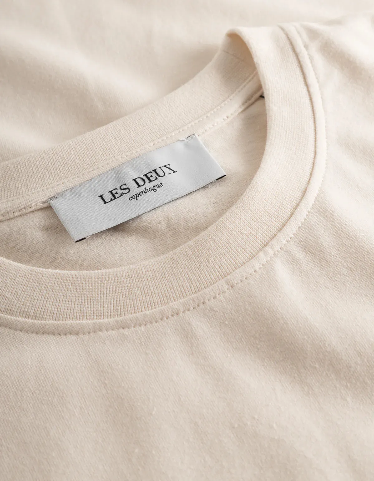 LES DEUX   Crew T-Shirt Light Ivory/Walnut