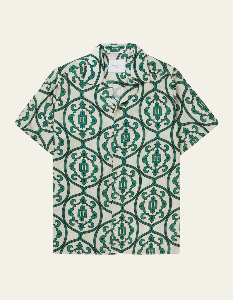 Les Deux Ornament AOP S/S Shirt - Ivory/Vintage Green