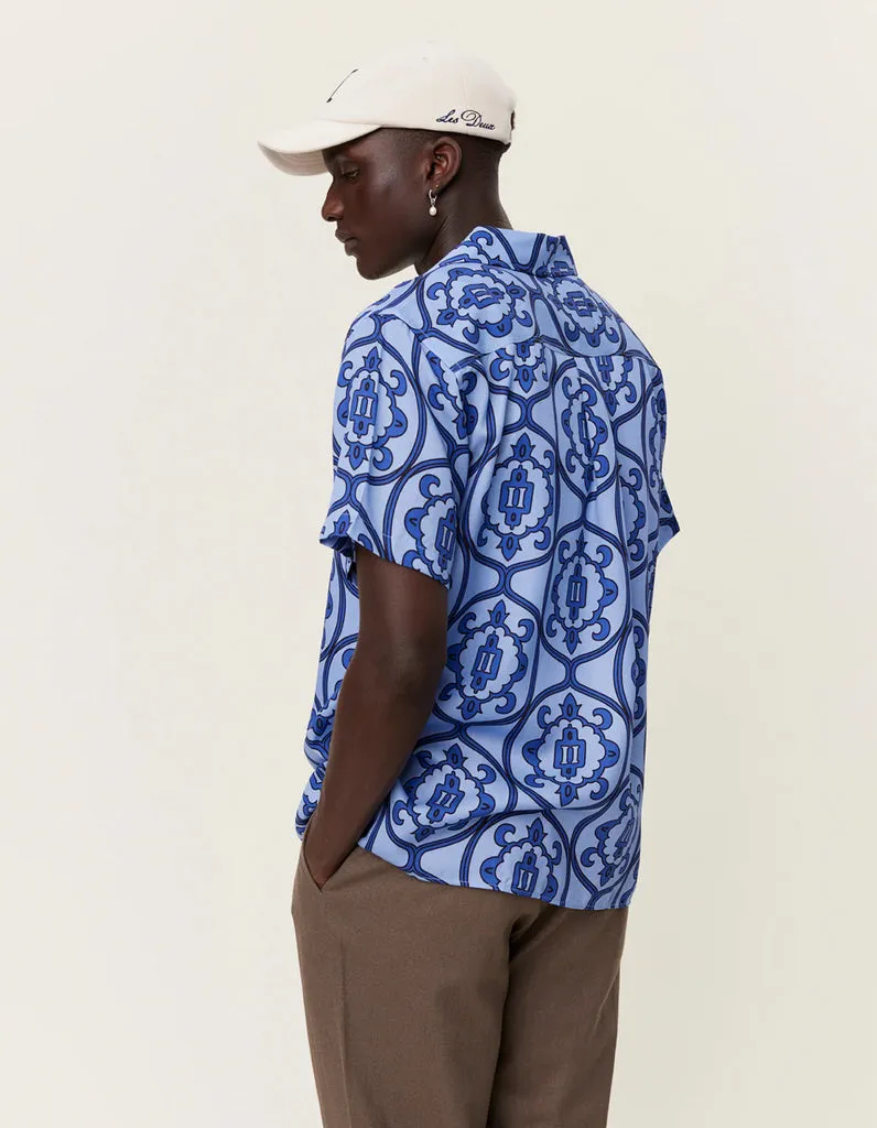 Les Deux Ornament AOP S/S Shirt - Summer Sky/Surf Blue