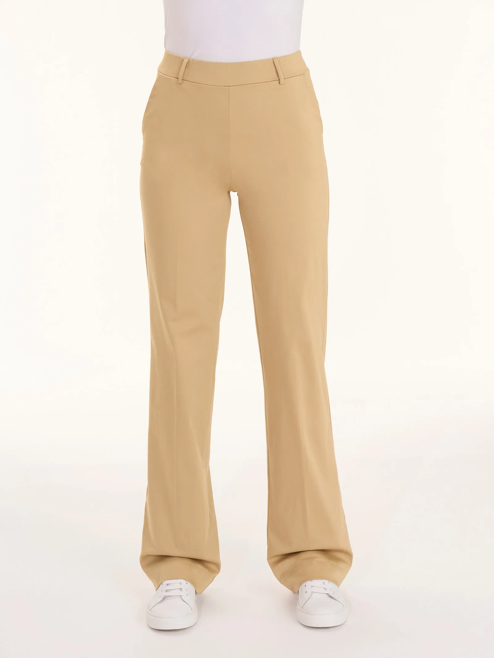 Pantalone dritto con tasche in Satin Power - Cappuccino