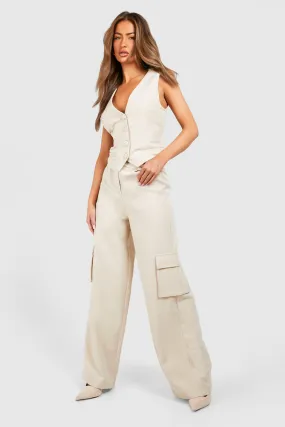 Textured Cargo Pocket Wide Leg Pants